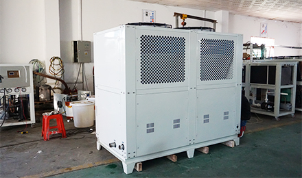 水冷螺杆式冷水机有效促进现代工业设备生产